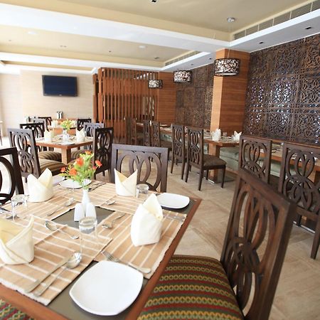 Hotel Riverview Ahmedabad Luaran gambar