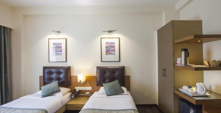 Hotel Riverview Ahmedabad Luaran gambar