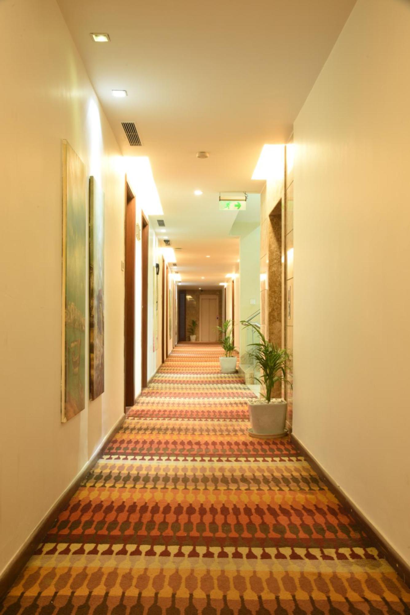 Hotel Riverview Ahmedabad Luaran gambar