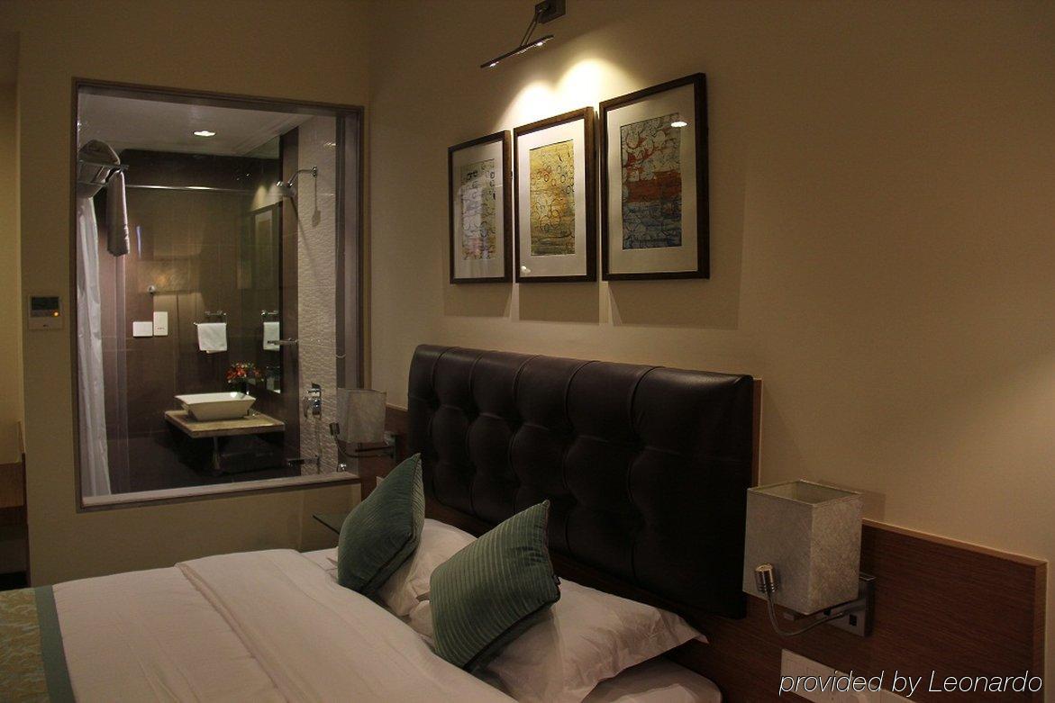 Hotel Riverview Ahmedabad Bilik gambar
