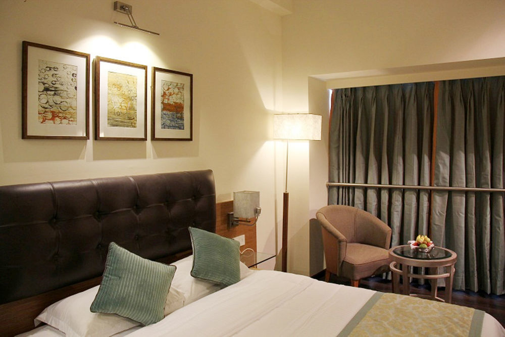 Hotel Riverview Ahmedabad Luaran gambar