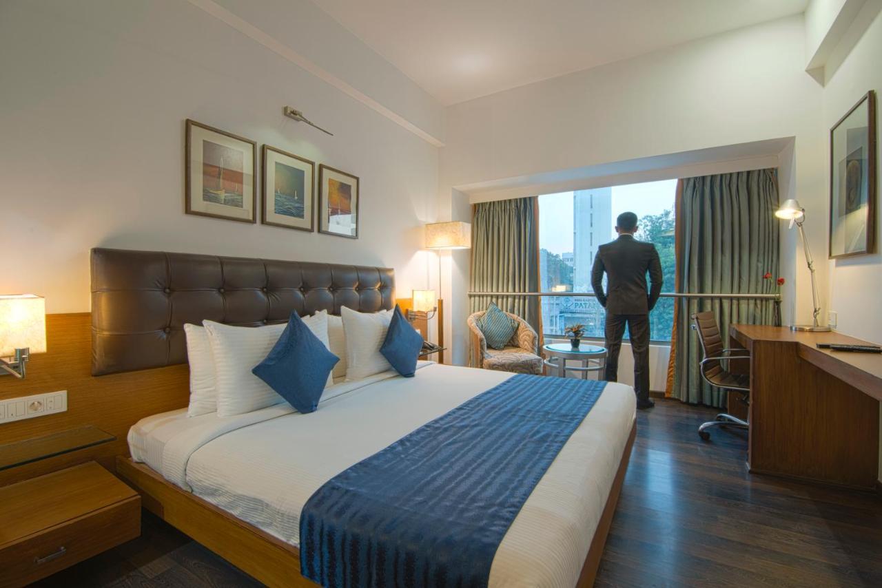 Hotel Riverview Ahmedabad Luaran gambar